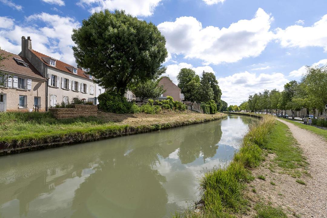 Photo of Buildings in Claye-Souilly