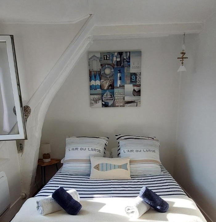 Photo of Bedroom in Dieppe