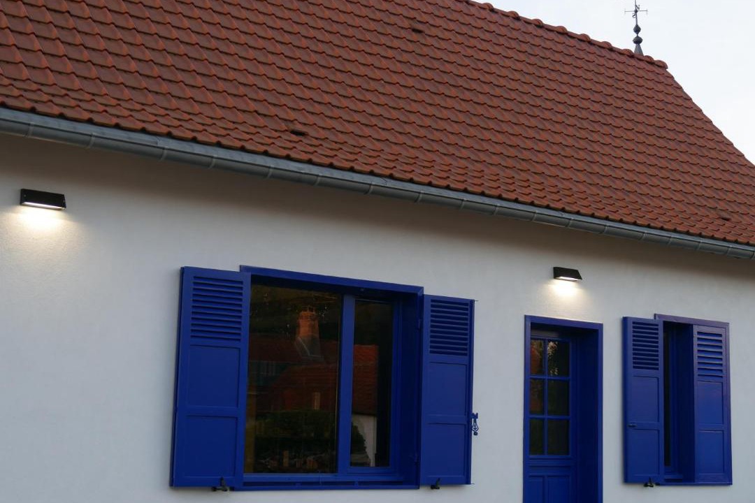 Photo of Buildings in Dominois