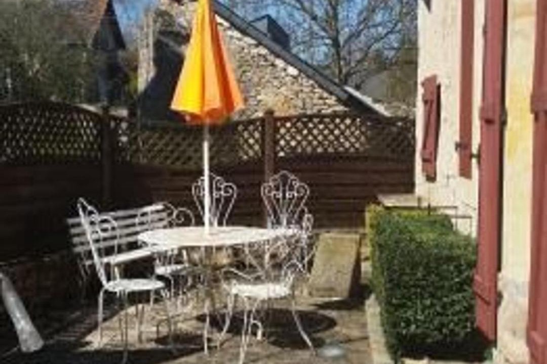 Photo of Buildings in Crannes-en-Champagne