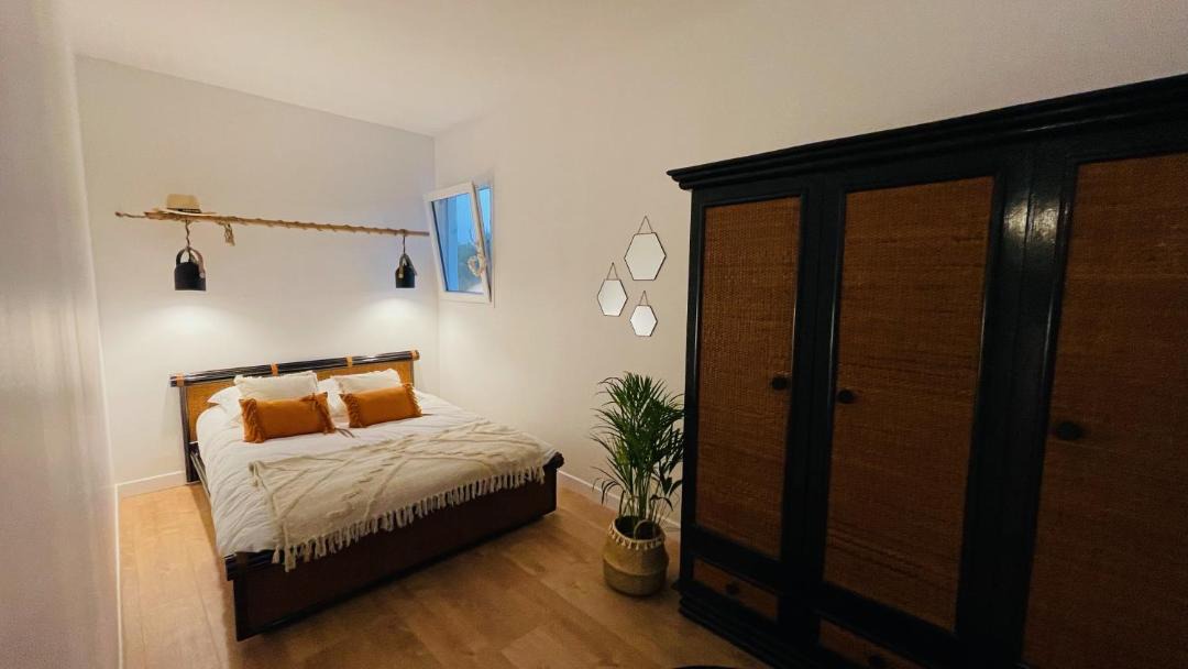 Photo of Bedroom in Morsang-sur-Seine