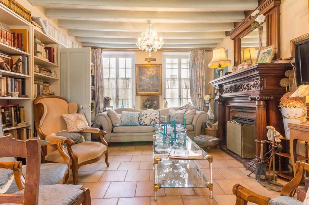 Photo of Livingroom in Arquian