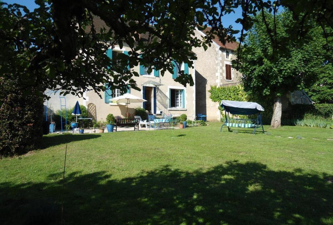 Photo of Buildings in Arquian