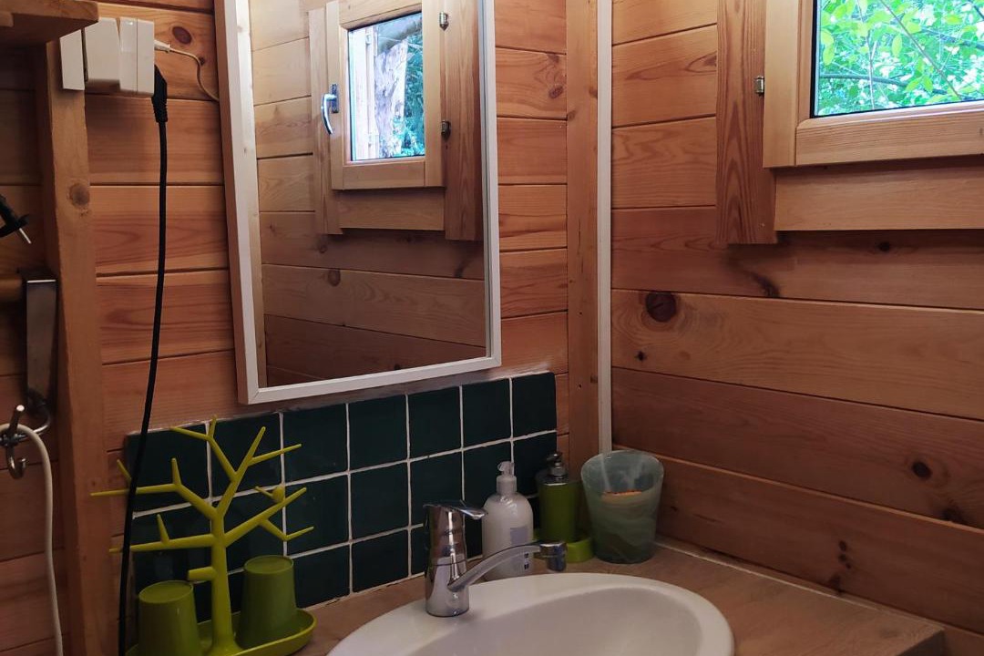 Photo of Bathroom in Fumay