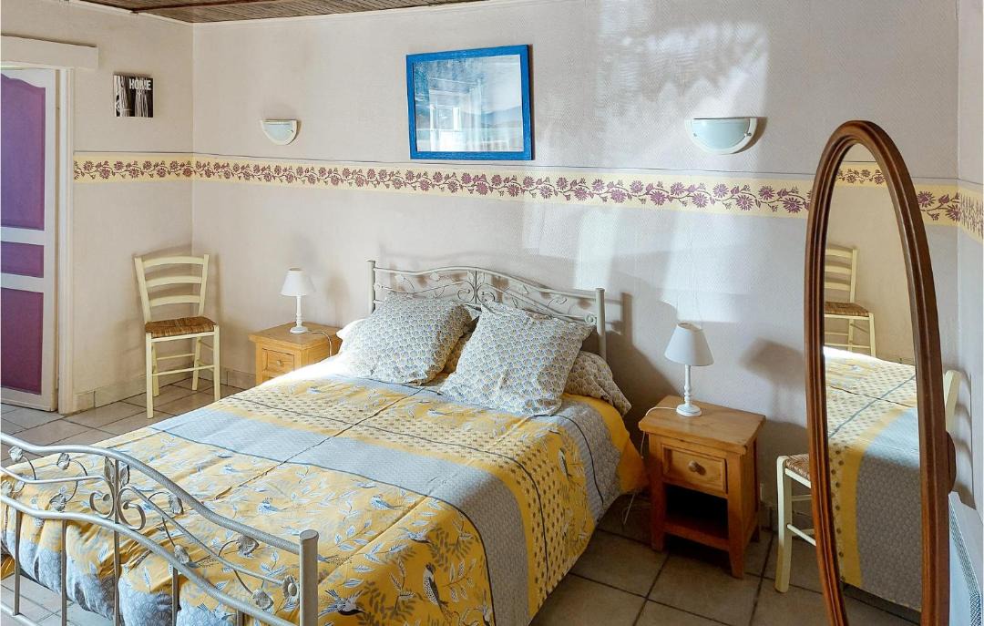 Photo of Bedroom in Longvilliers