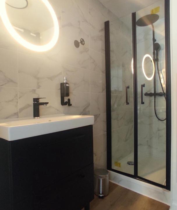 Photo of Bathroom in Venette