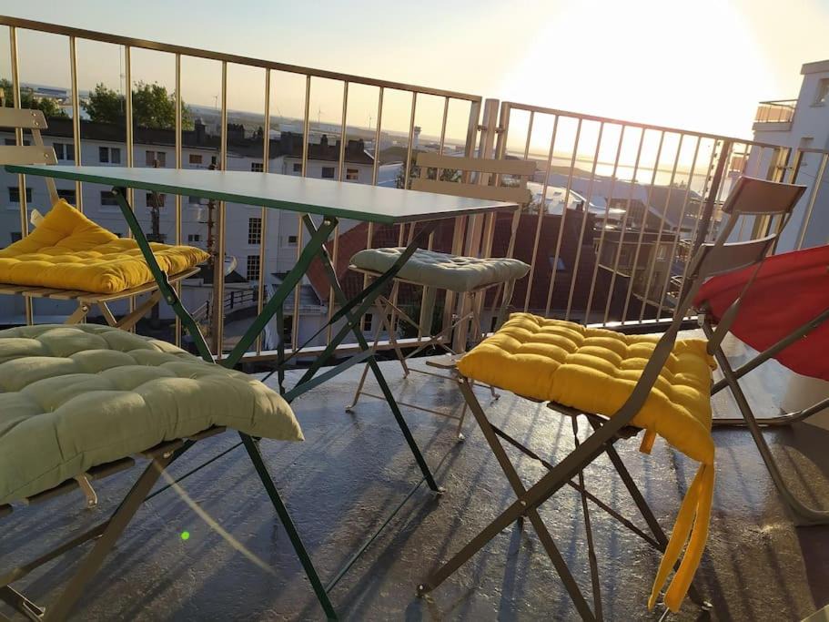 Photo of Patio Balcony in Boulogne-sur-Mer
