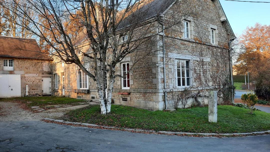 Photo of Buildings in Conde-sur-Sarthe