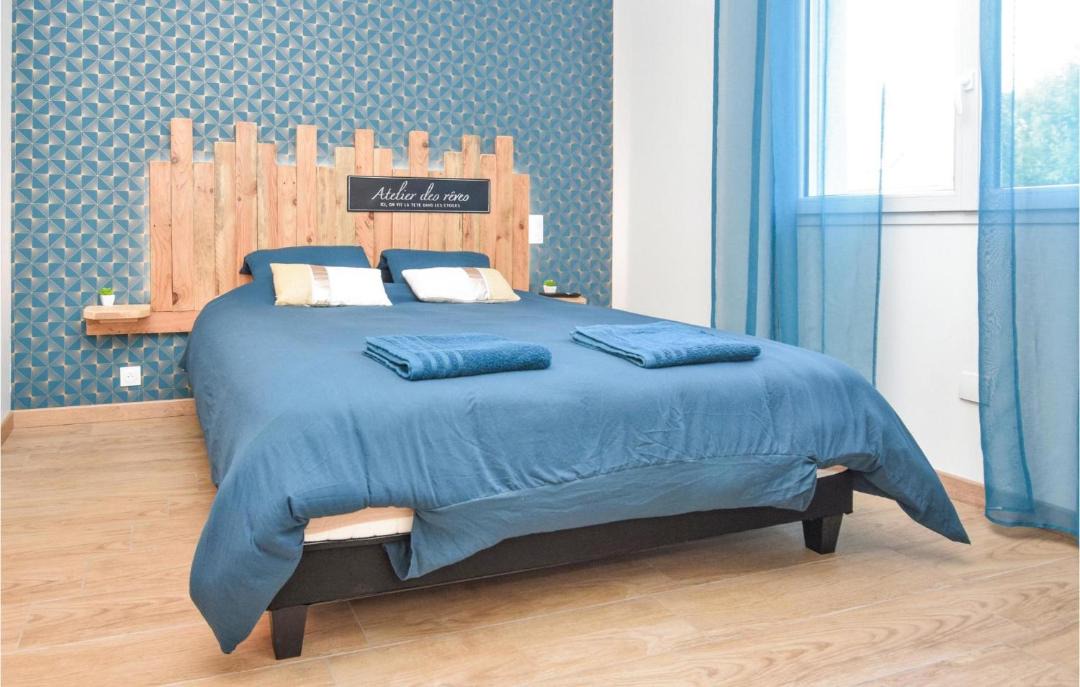 Photo of Bedroom in Angerville-l'Orcher