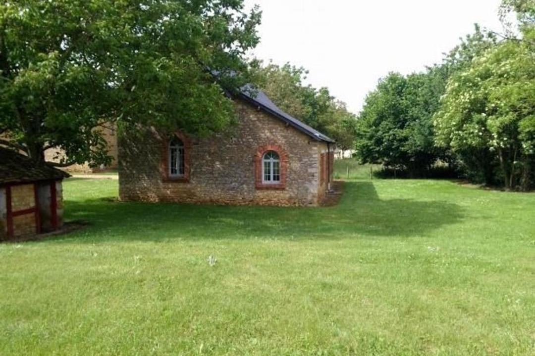 Photo of Buildings in Dureil