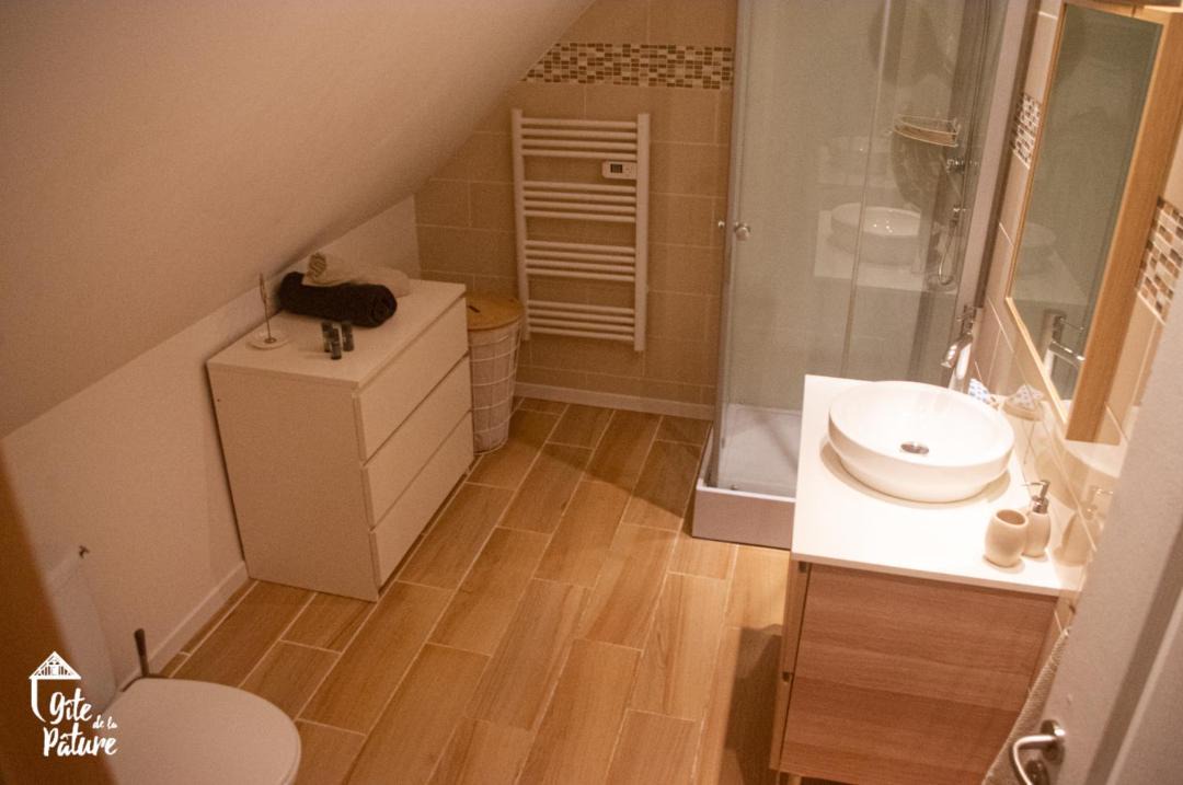 Photo of Bathroom in Le Thuit-de-l'Oison