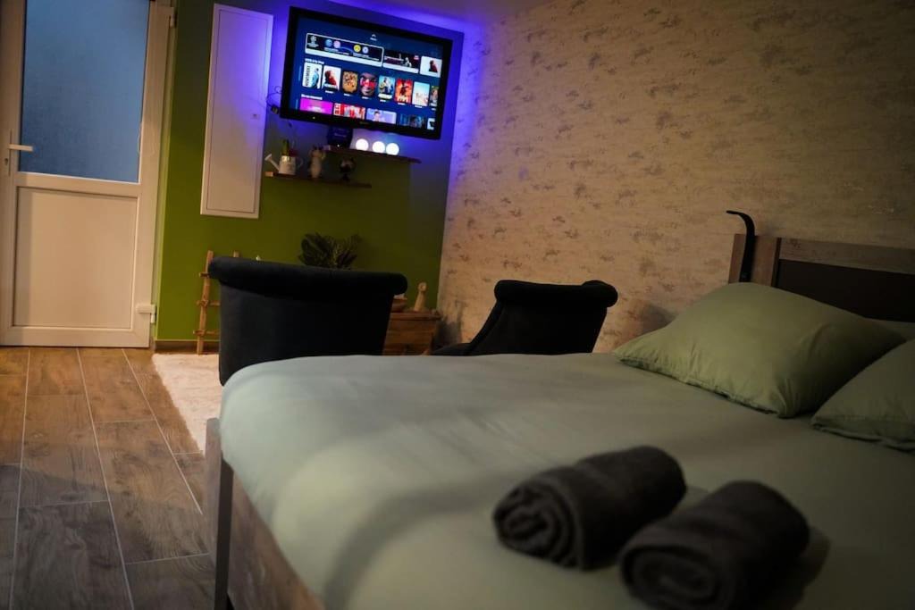 Photo of Bedroom in Quartier Vieux Marche-Cathedrale