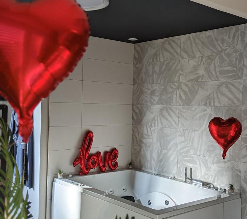 Photo of Bathroom in Saint-Germer-de-Fly