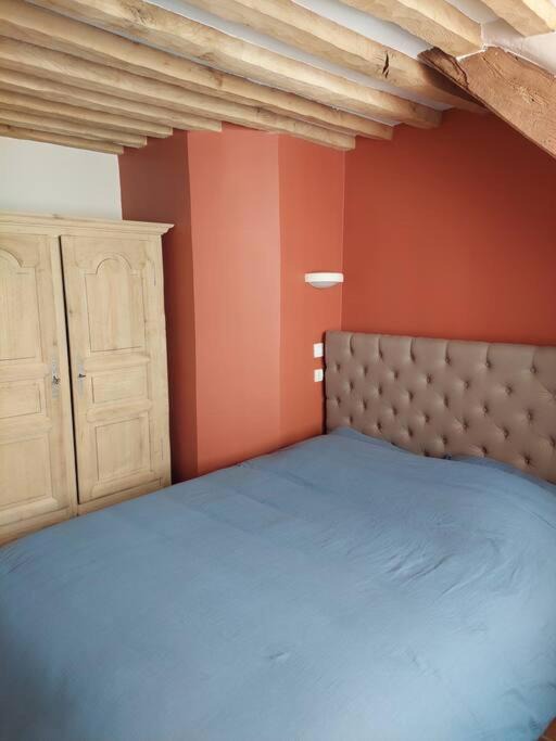 Photo of Bedroom in Enclos