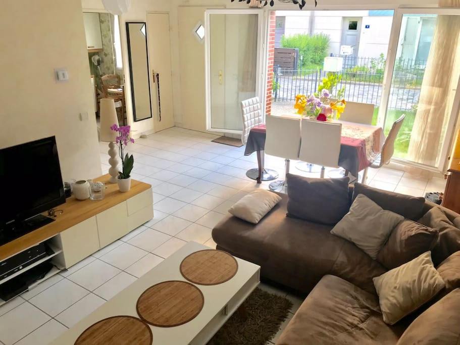 Photo of Livingroom in Quartier Pasteur