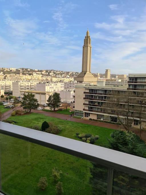 Photo of Buildings in Downtown Le Havre