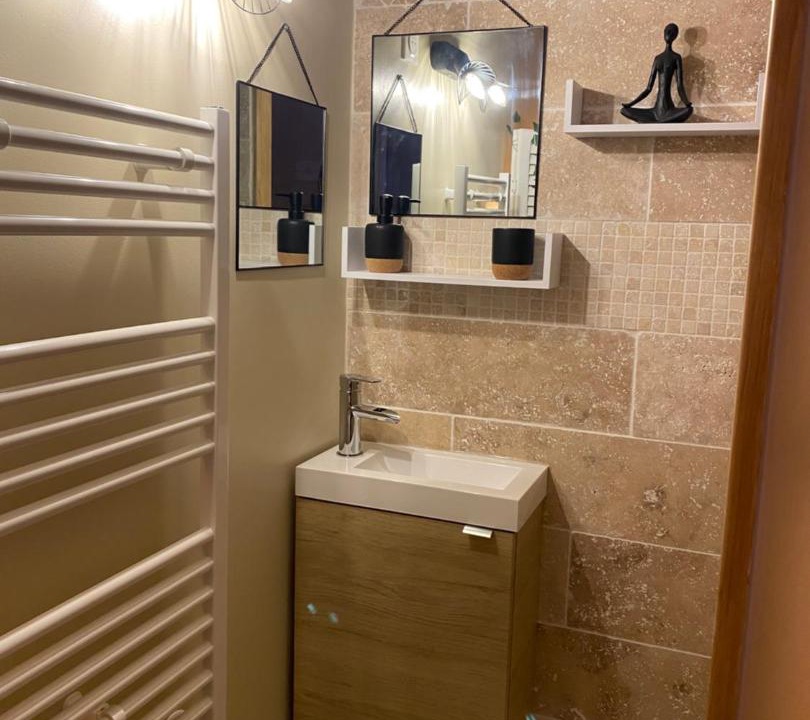 Photo of Bathroom in Louvetot