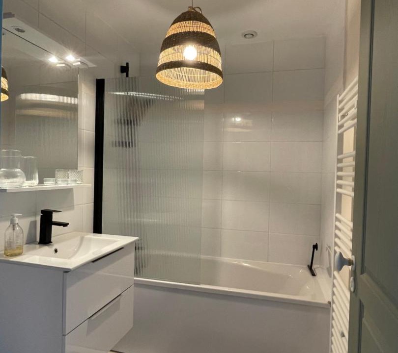 Photo of Bathroom in Montreuil-sur-Mer