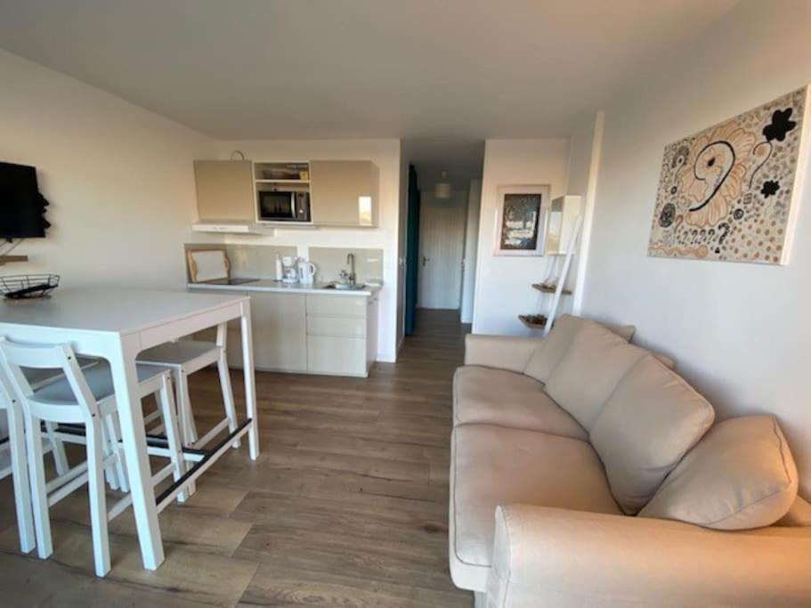 Photo of Livingroom in Bleriot-Plage