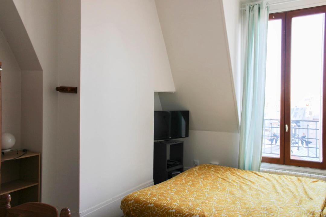 Photo of Bedroom in Levallois-Perret
