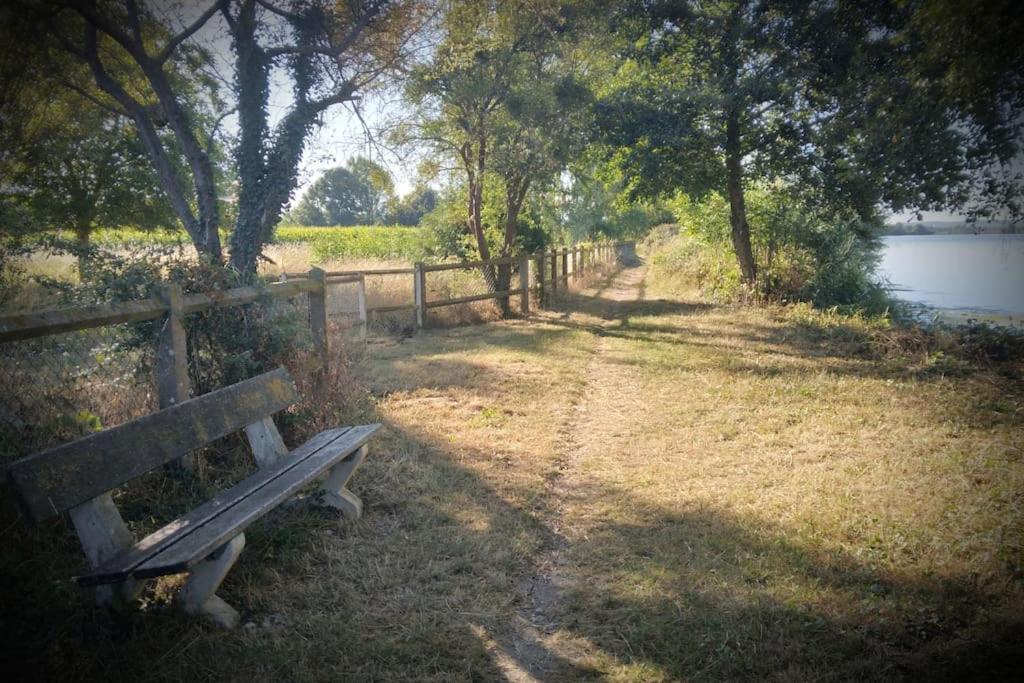 Photo of Outdoor in Port-Mort