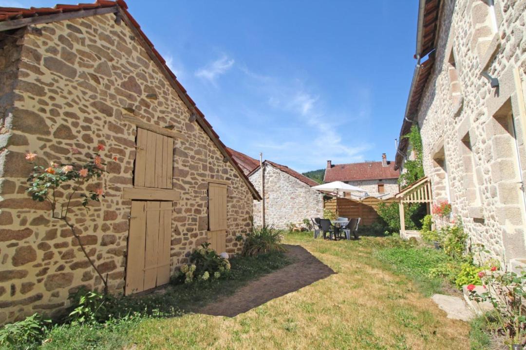 Photo of Buildings in Jabreilles-les-Bordes