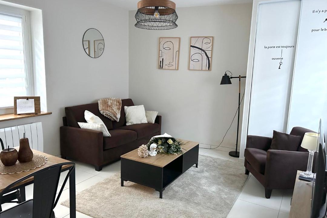 Photo of Livingroom in Margny-les-Compiegne