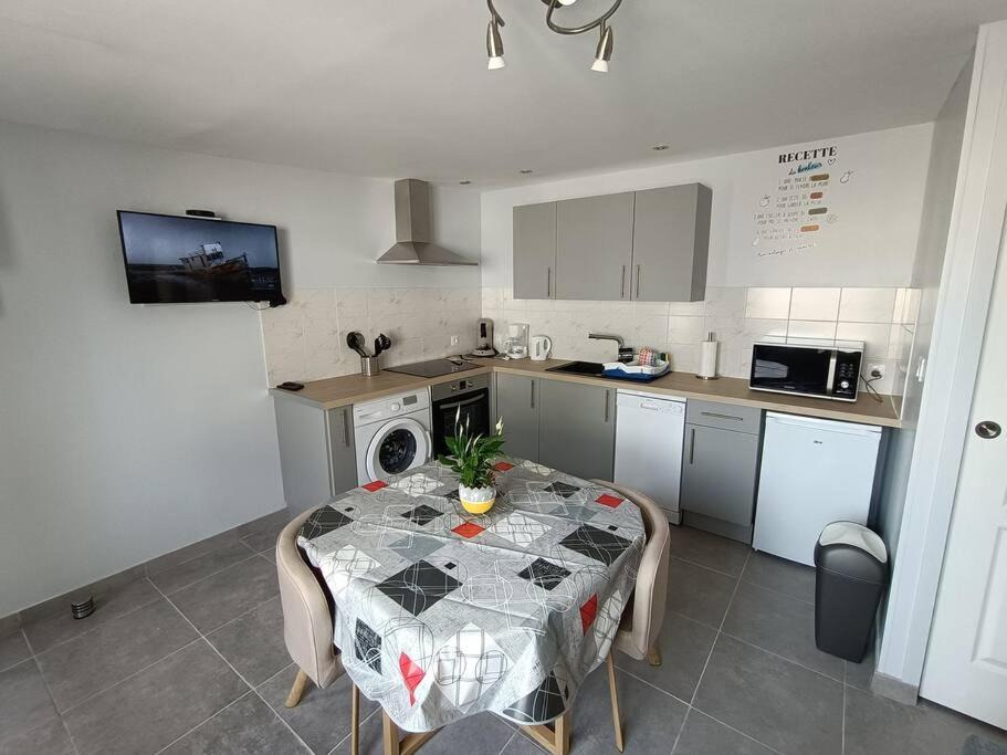 Photo of Kitchen in Moyenneville