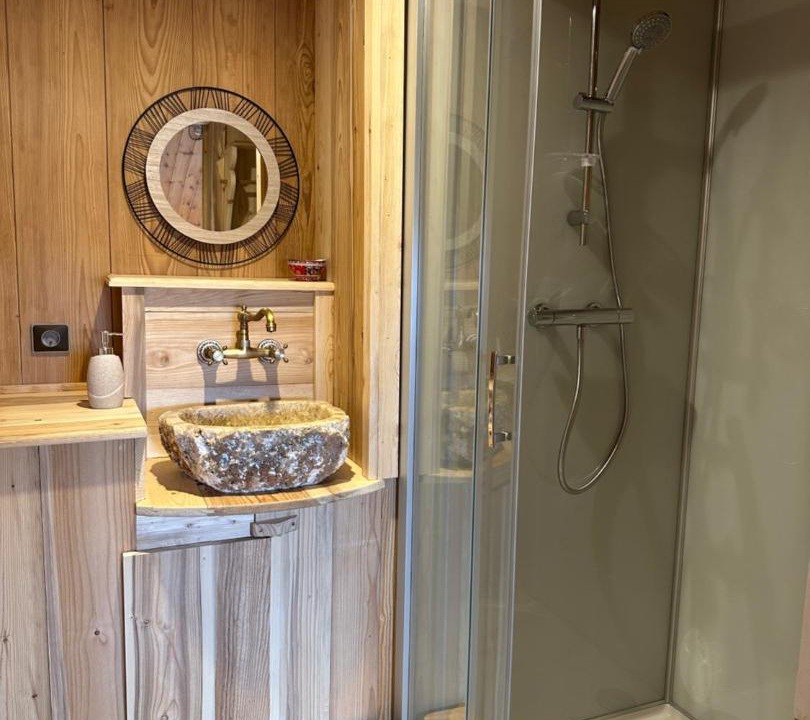 Photo of Bathroom in Uzelle