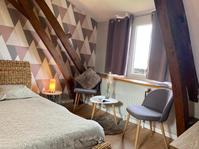 Photo of Bedroom in Forest-Montiers