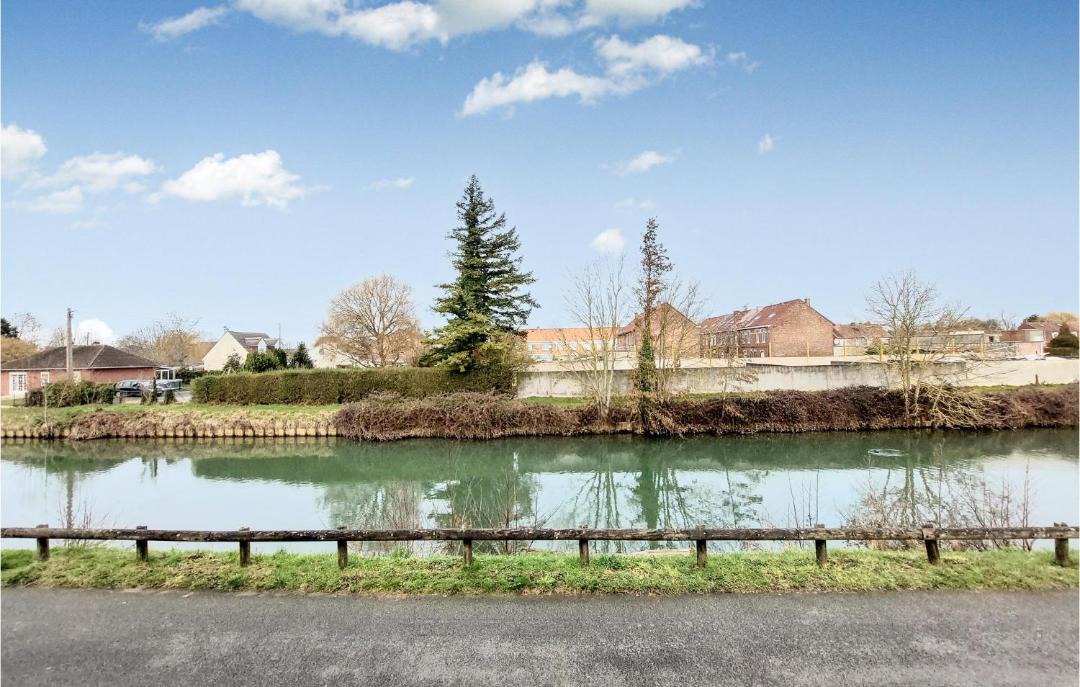 Photo of Outdoor in Merville