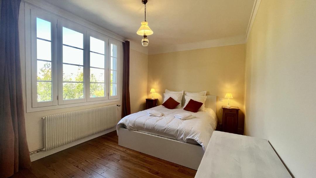 Photo of Bedroom in Saint-Quentin-en-Tourmont