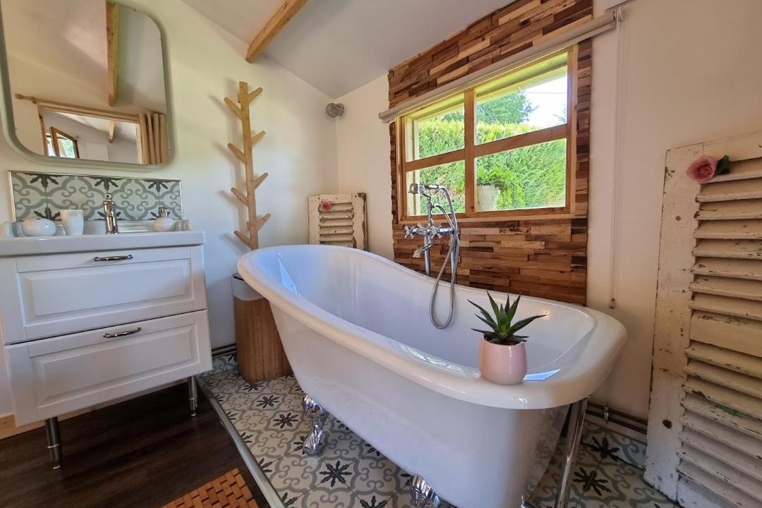 Photo of Bathroom in Prouilly