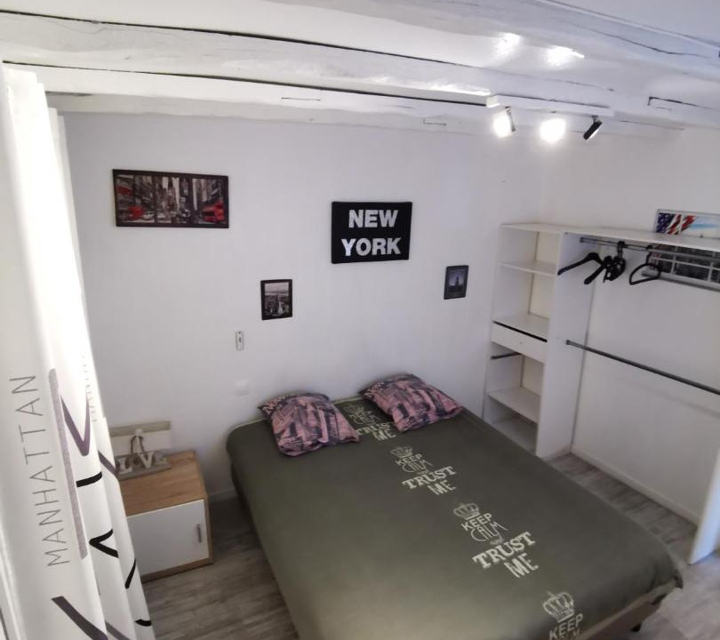 Photo of Bedroom in Tille