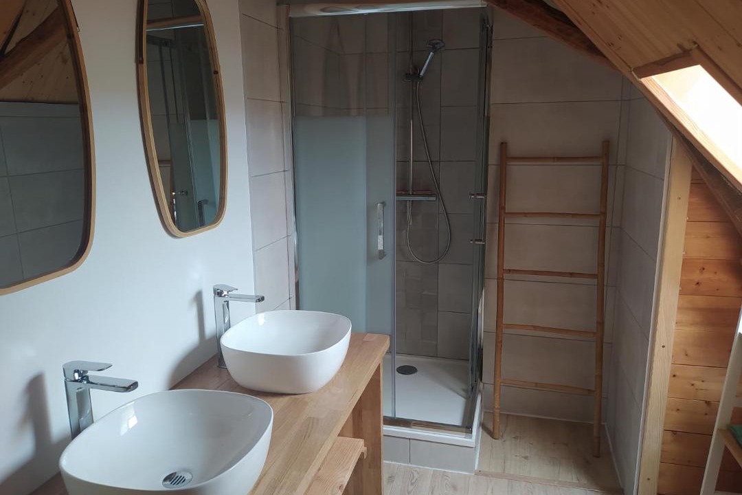 Photo of Bathroom in Montreuil-sur-Maine