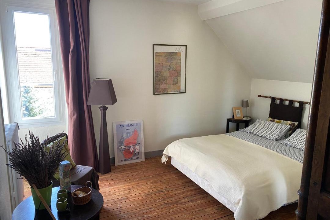 Photo of Bedroom in Ocquerre