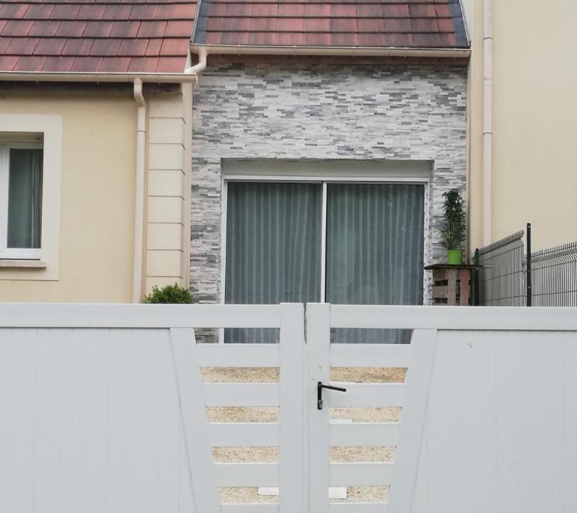 Photo of Buildings in Montevrain