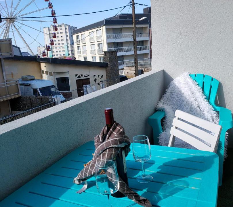 Photo of Human In Picture in Berck-sur-Mer