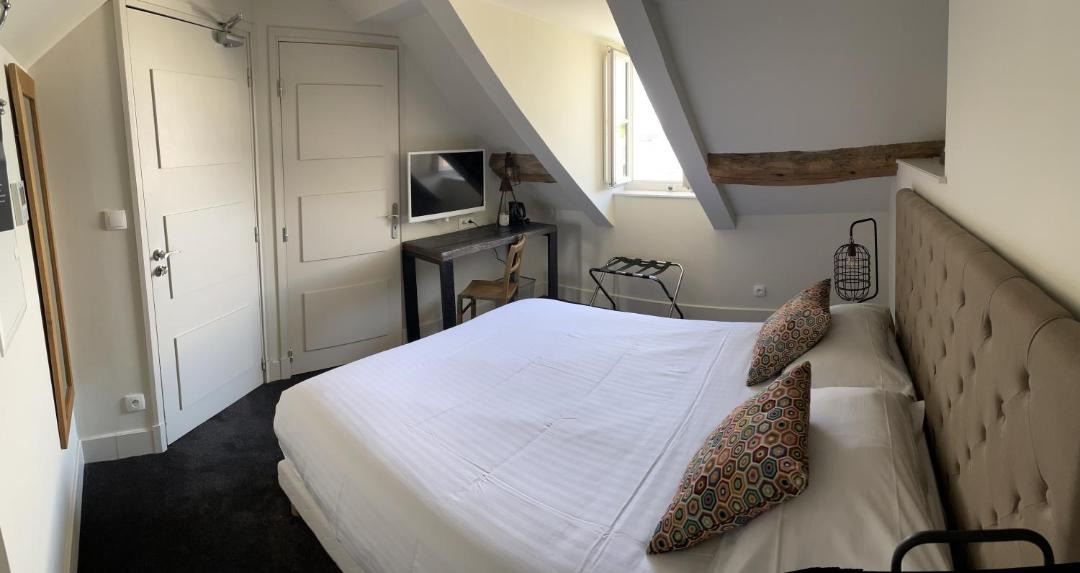 Photo of Bedroom in Chantilly