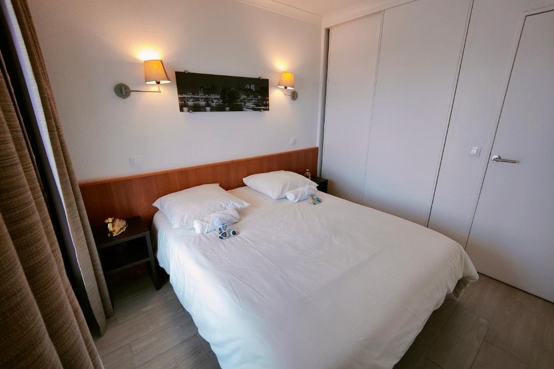 Photo of Bedroom in Faubourg de l'Arche