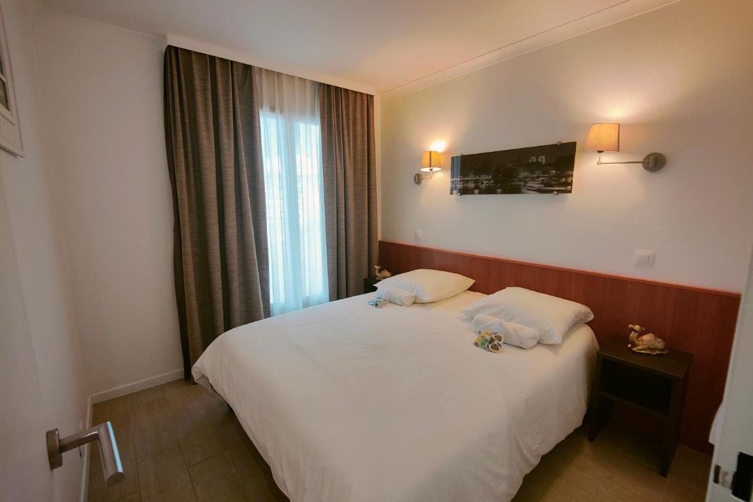 Photo of Bedroom in Faubourg de l'Arche