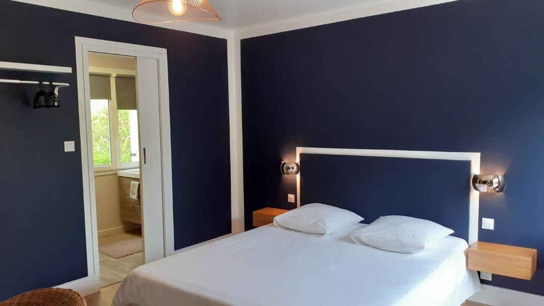 Photo of Bedroom in Saint-Quentin-en-Tourmont