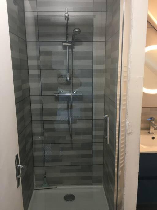 Photo of Bathroom in Dieppe