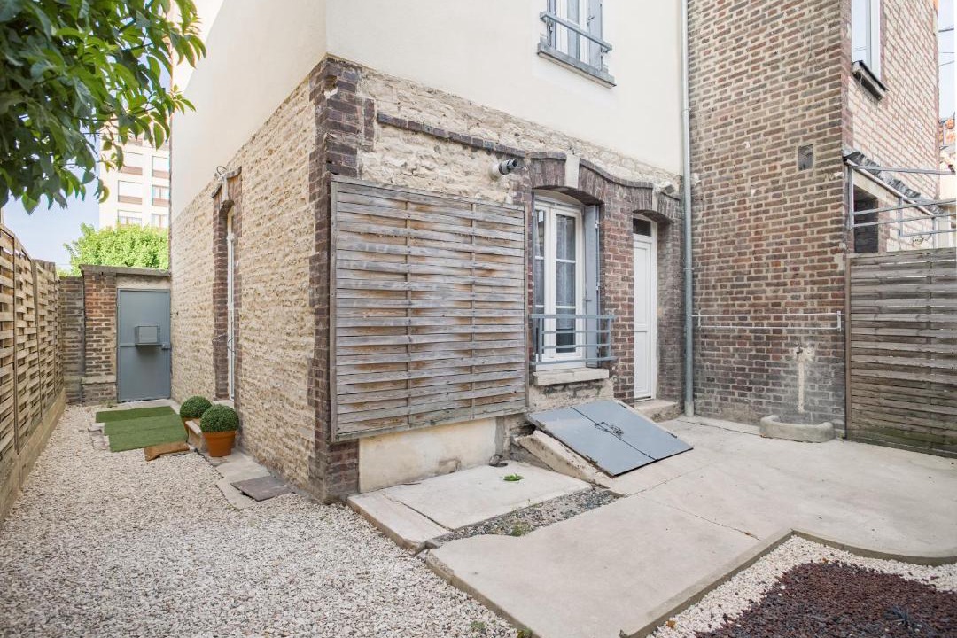 Photo of Buildings in Troyes