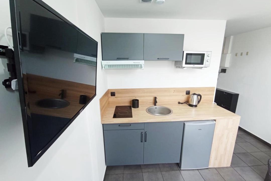 Photo of Kitchen in Lens