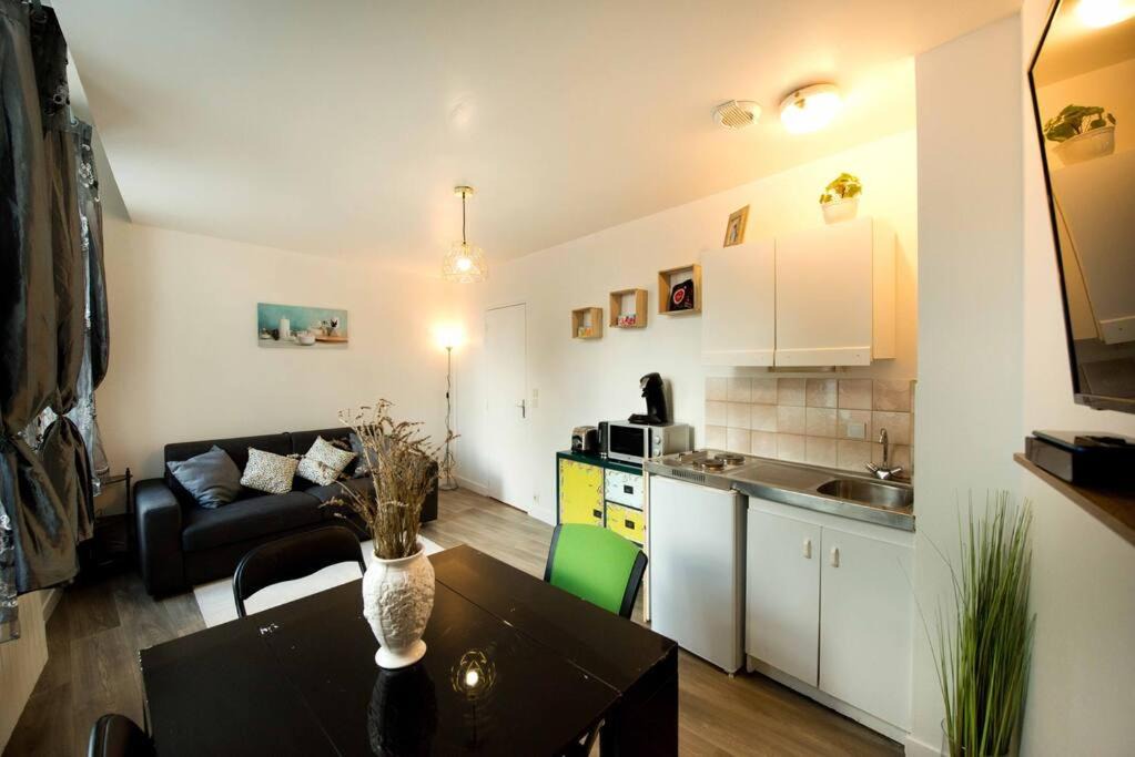Photo of Livingroom in Sainte-Anne - Faubourg Noyon