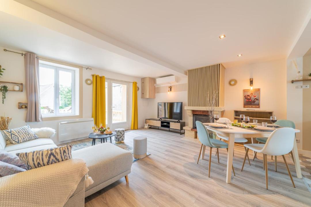 Photo of Livingroom in Corgoloin