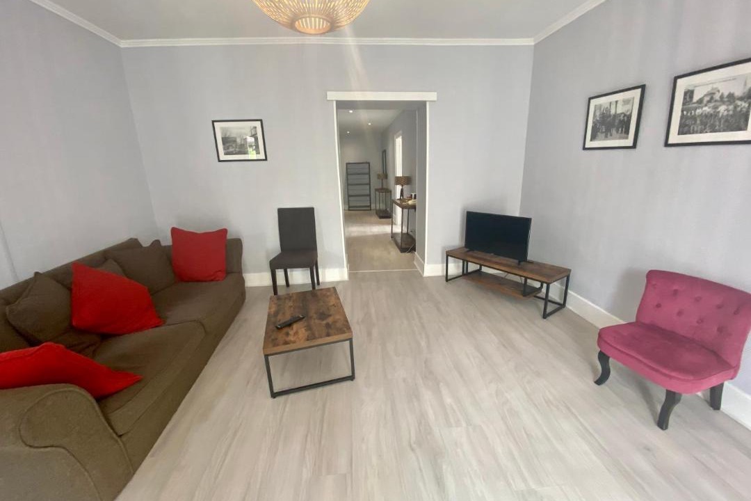 Photo of Livingroom in Arsonval
