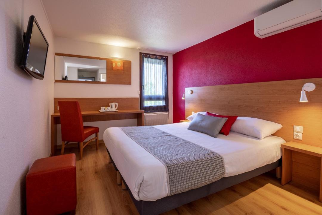 Photo of Bedroom in Chaintre