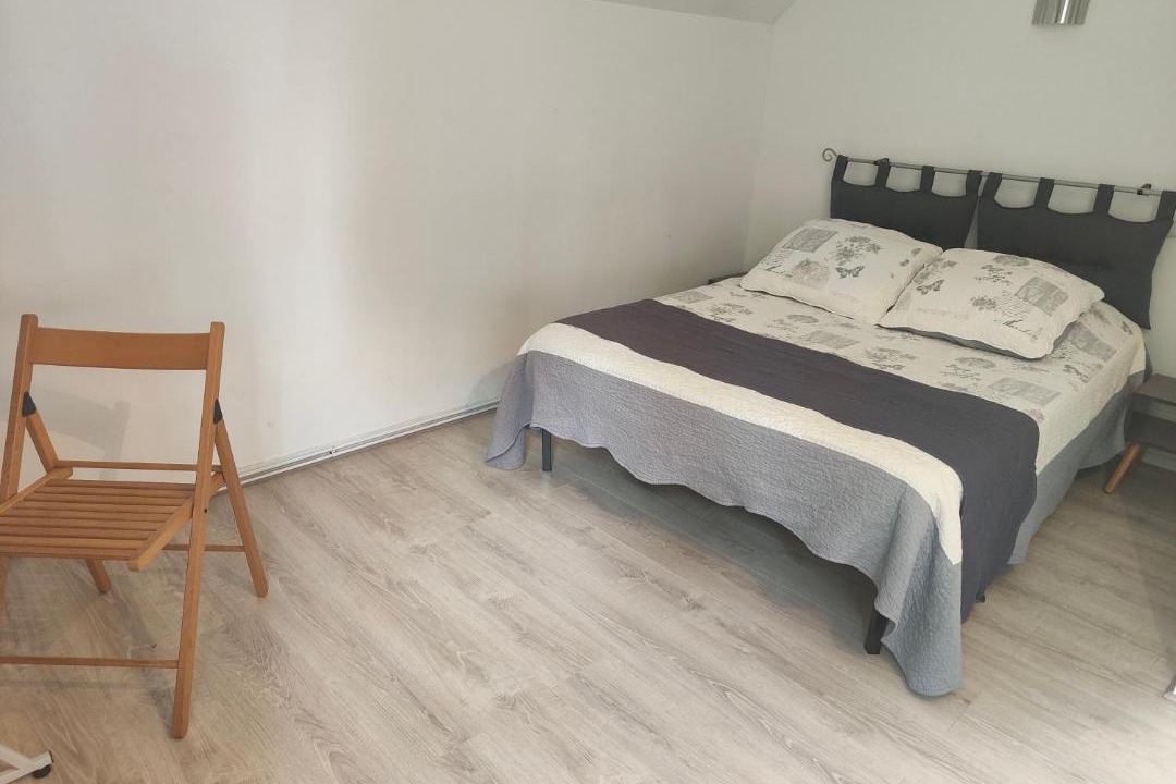 Photo of Bedroom in Douai